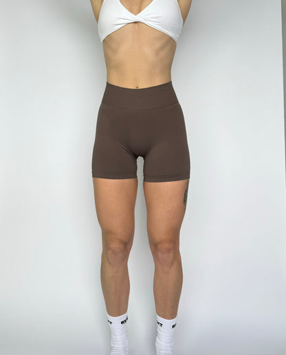 ELEVATE SHORTS - TAUPE