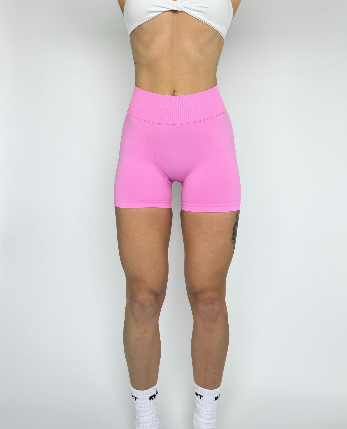 ELEVATE SHORTS - PERFECT PINK